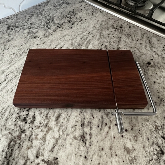 1 Handcrafted Cheese Slicer Board - Picture 4 of 9